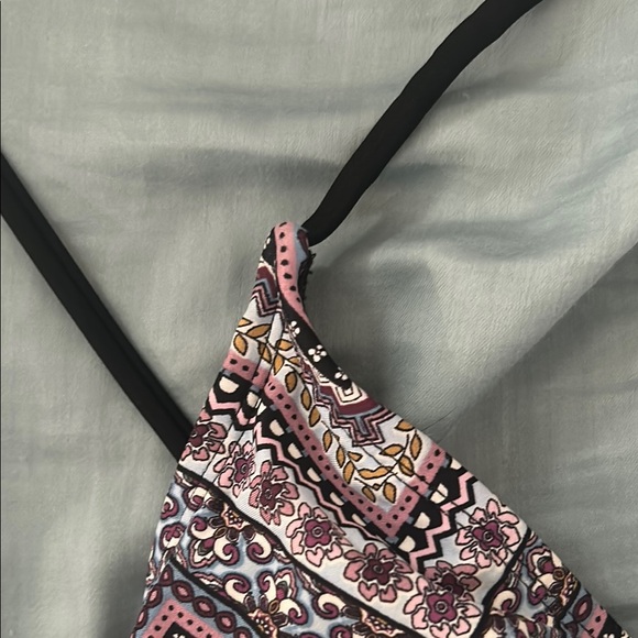 Patterned Bikini Top - Picture 3 of 4